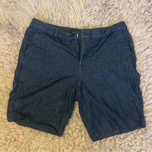 Banana Republic size 31/12 women’s shorts